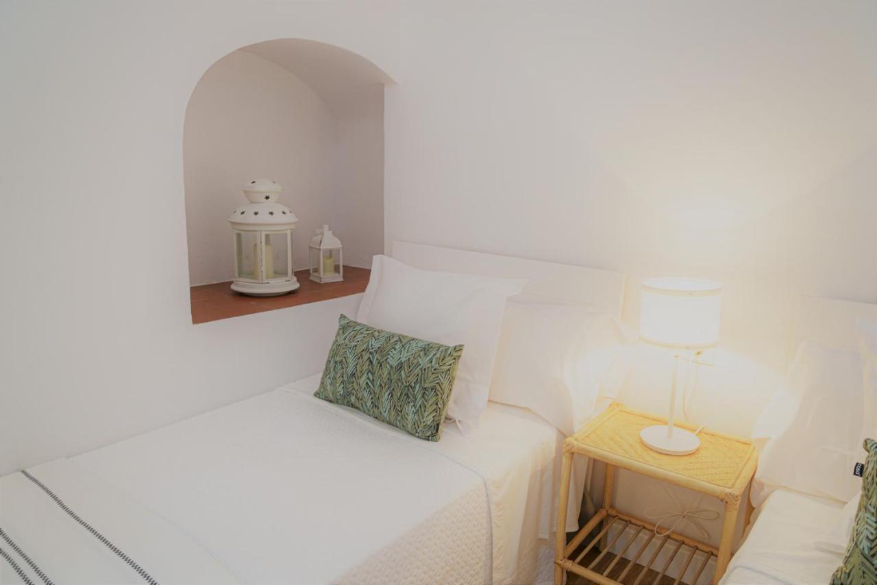 Hostal La Calzada Tarifa Buitenkant foto