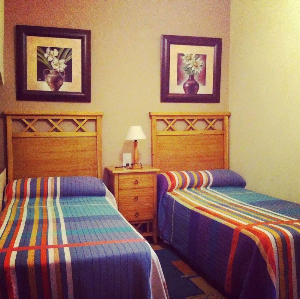 Hostal La Calzada Tarifa Buitenkant foto
